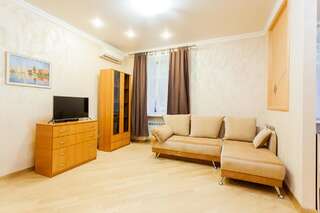 Апартаменты 911Flat Киев Апартаменты - Кловский спуск, 4а-1