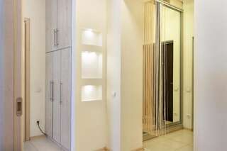 Апартаменты 911Flat Киев Апартаменты - улица Леонида Первомайского, 4-8